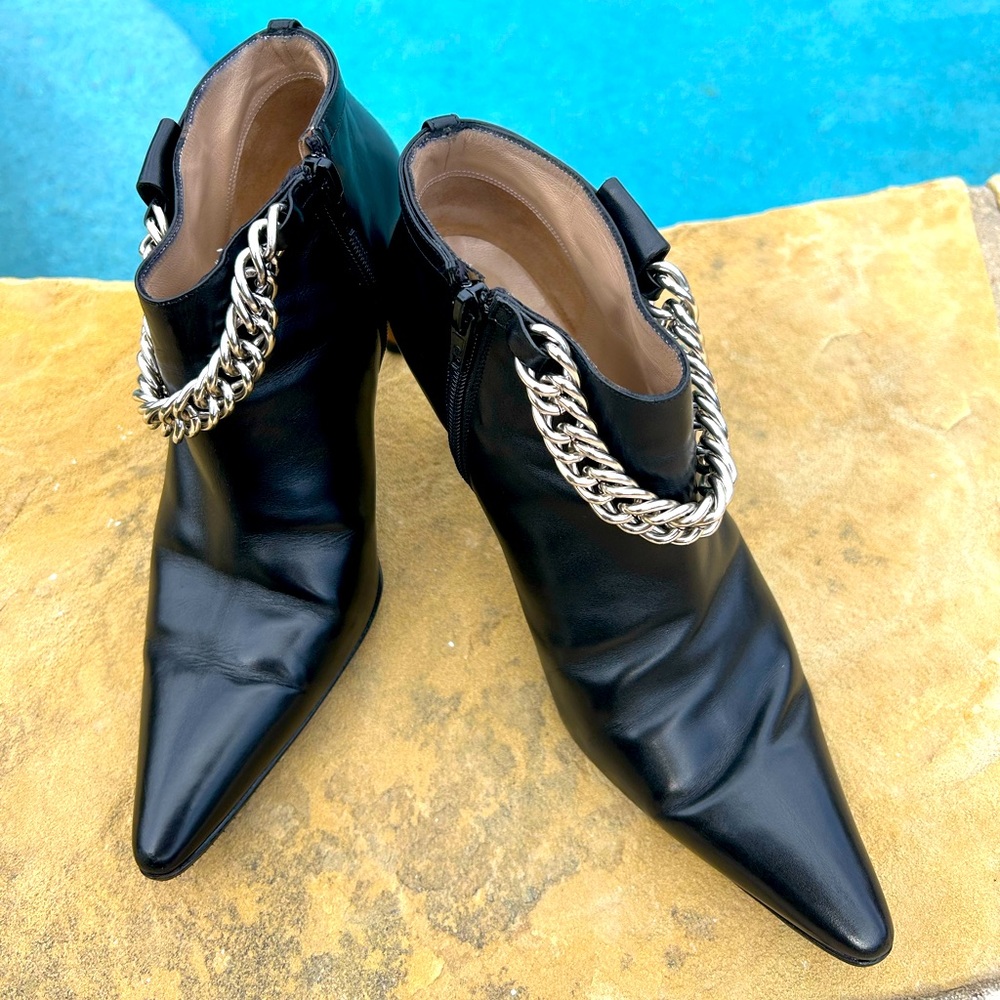 Manolo Blahnik black leather booties w/chain. Size 37.5